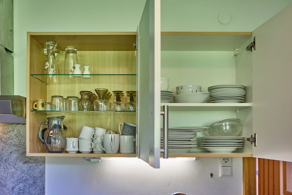 Classic Apartment, Balcony, Mountain View | Private kitchen