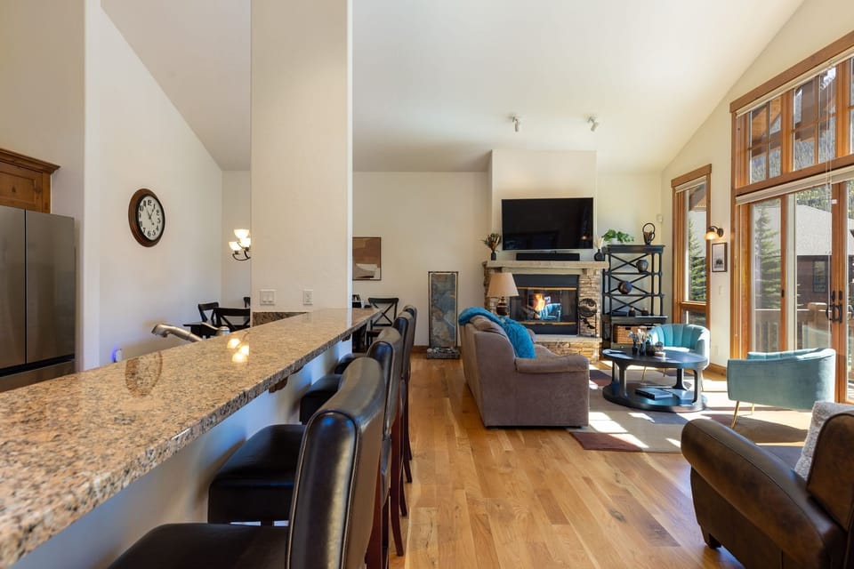 Townhome, 3 Bedrooms | Living area | Smart TV