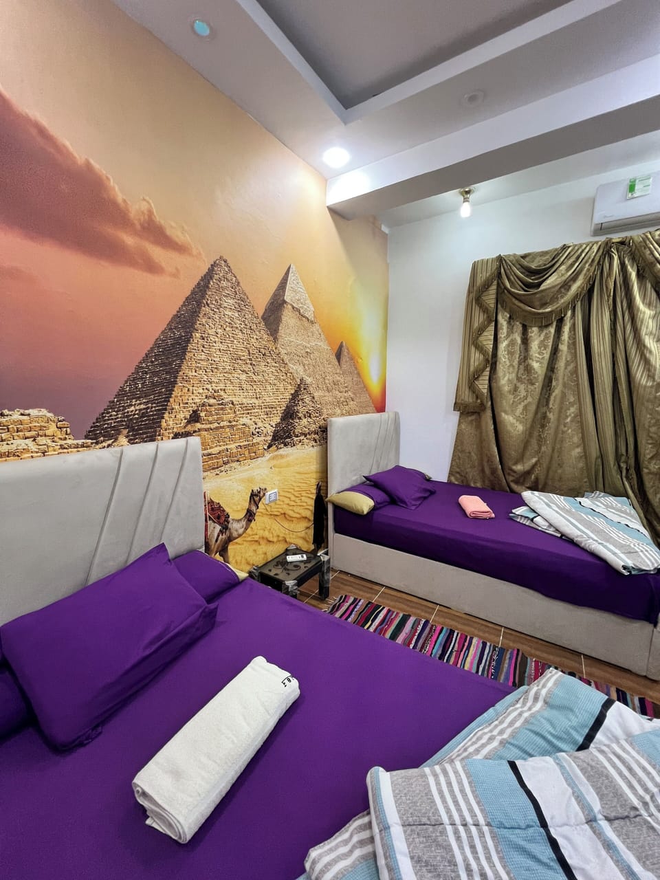 Basic Twin Room | Premium bedding, in-room safe, desk, laptop workspace