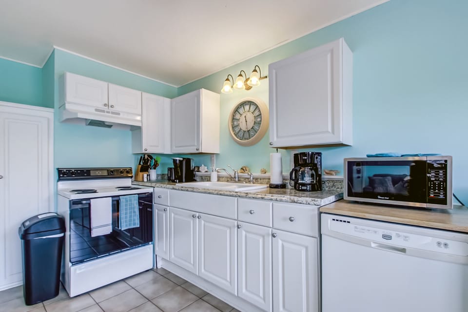 Comfort House | Private kitchen | Microwave