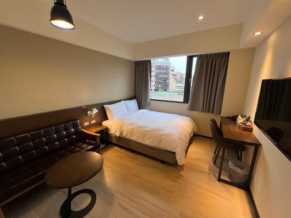 Deluxe Double Room | Free minibar, free WiFi, bed sheets