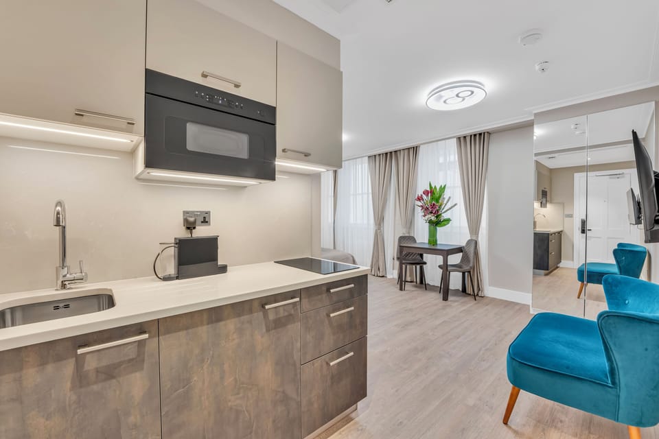 Private kitchenette