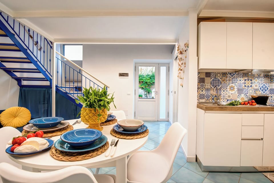 Apartment, Sea View | Dining room