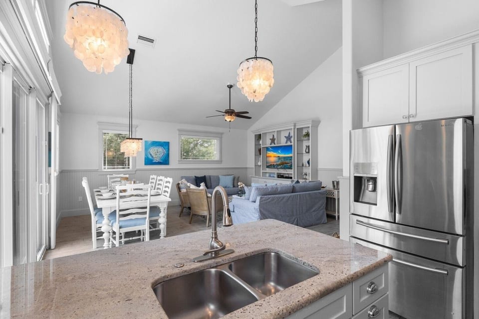 House, 5 Bedrooms | Interior