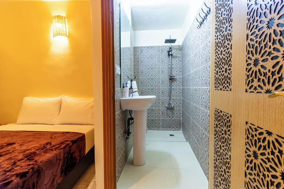 Economy Double Room, Patio, City View | Bathroom