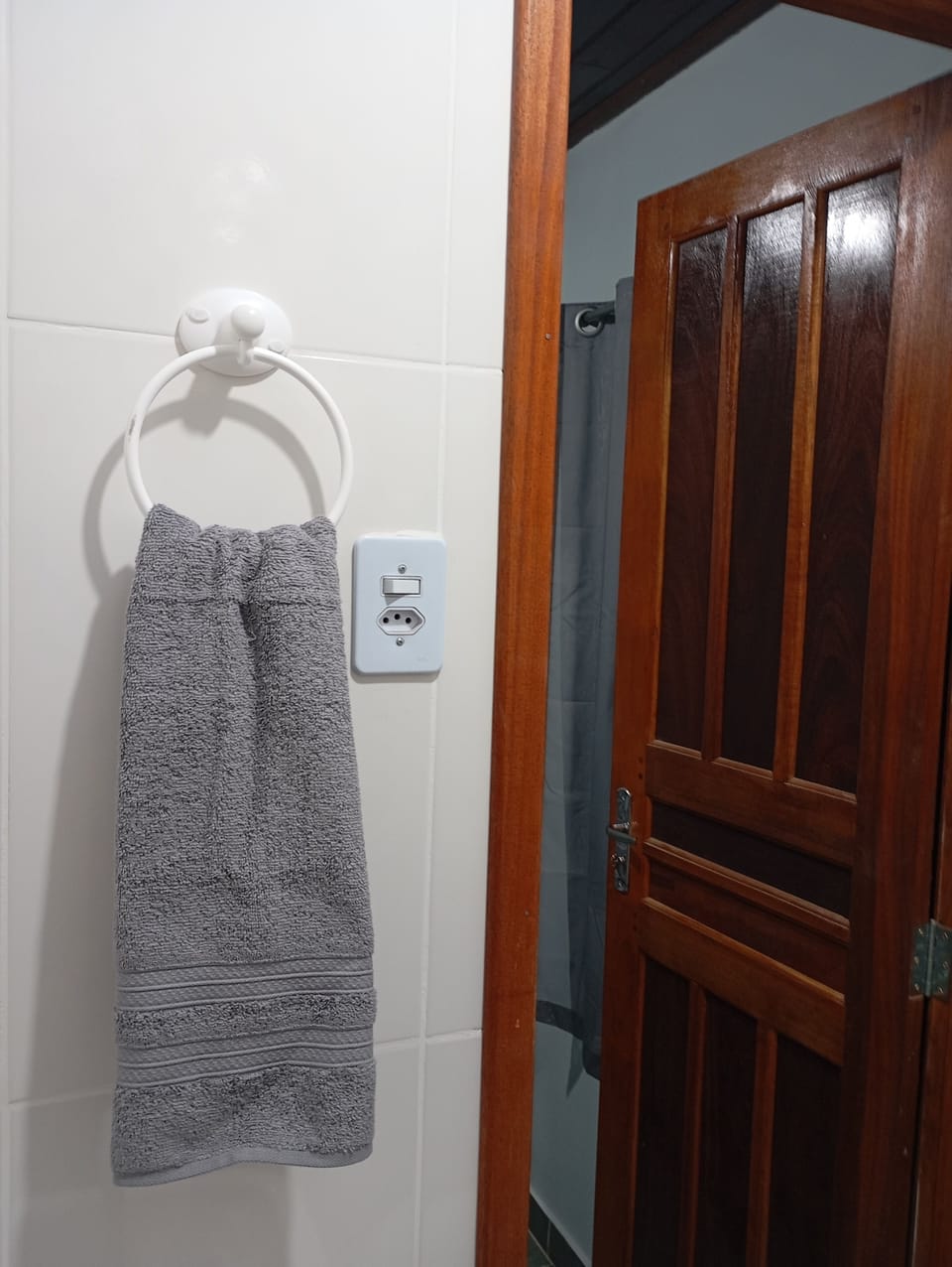 Comfort Double Room, Private Bathroom, Courtyard View | Bathroom | Shower, towels, soap, toilet paper