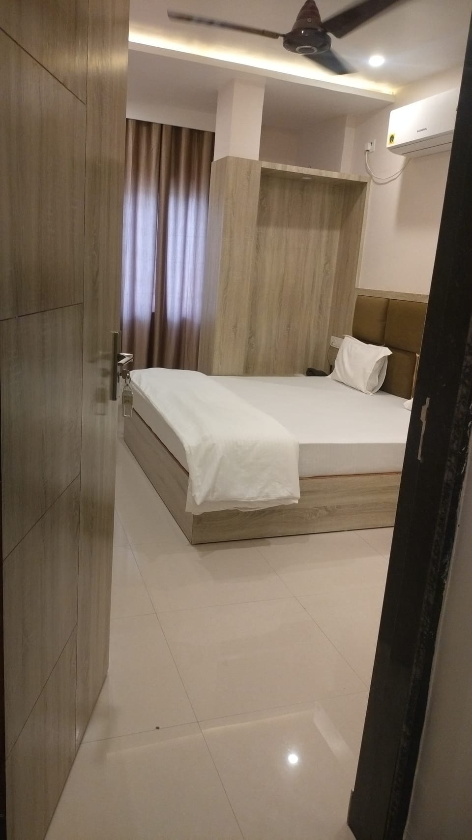 Deluxe Double Room | Free WiFi