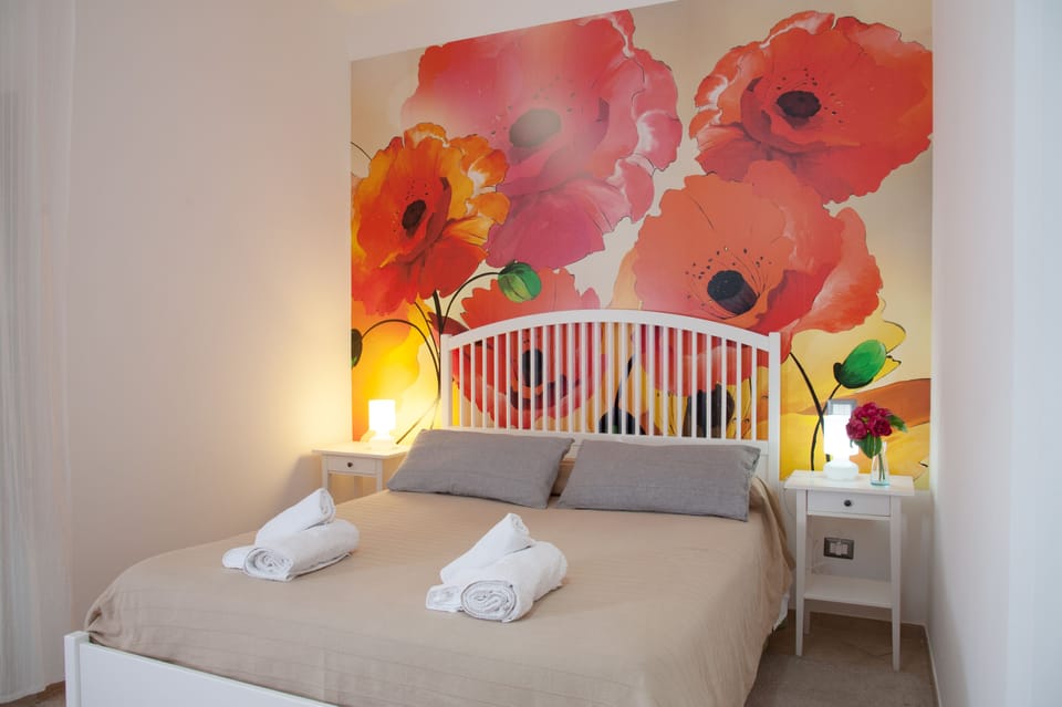 Club Quadruple Room (Papavero) | Egyptian cotton sheets, premium bedding, minibar, laptop workspace
