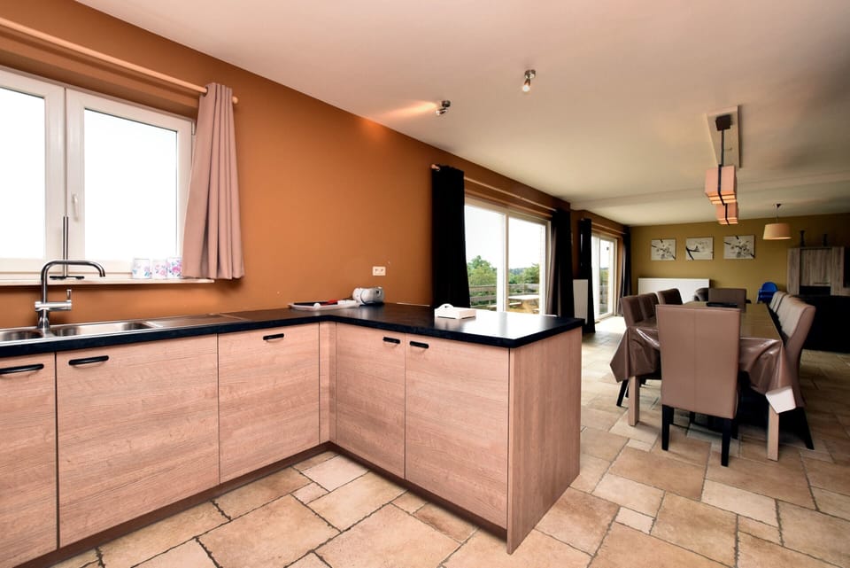 Classic House, Multiple Bedrooms | Private kitchen | Fridge, microwave, oven, dishwasher