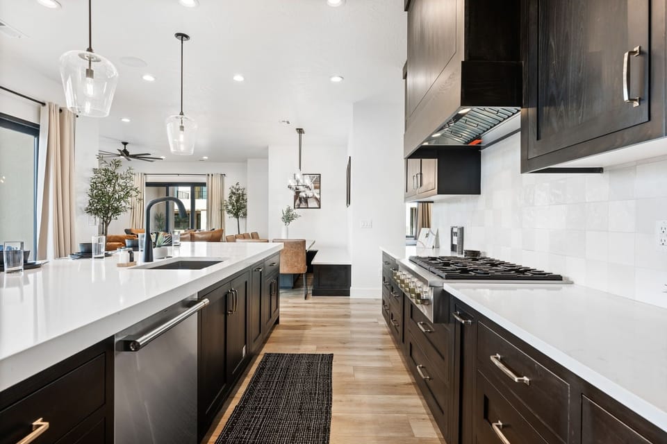 House, Multiple Bedrooms | Private kitchen | Fridge, oven, coffee/tea maker, toaster