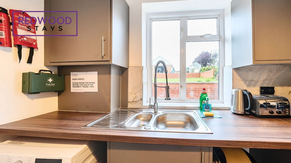 Economy House, Garden View | Garden view