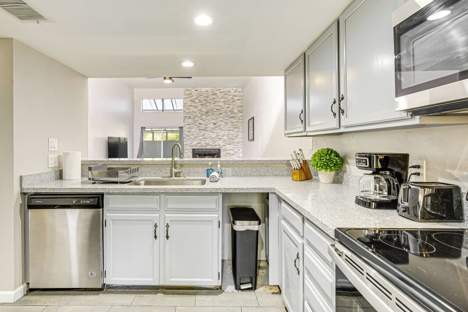 House (2 Bedrooms) | Interior
