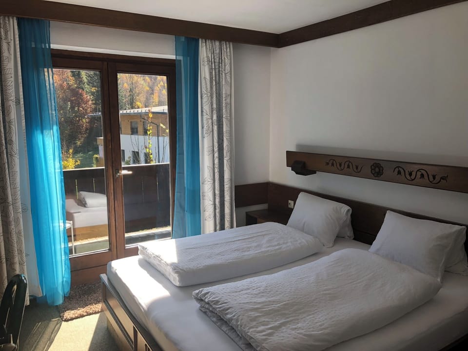 Double Room | Individually decorated, individually furnished, desk, free WiFi