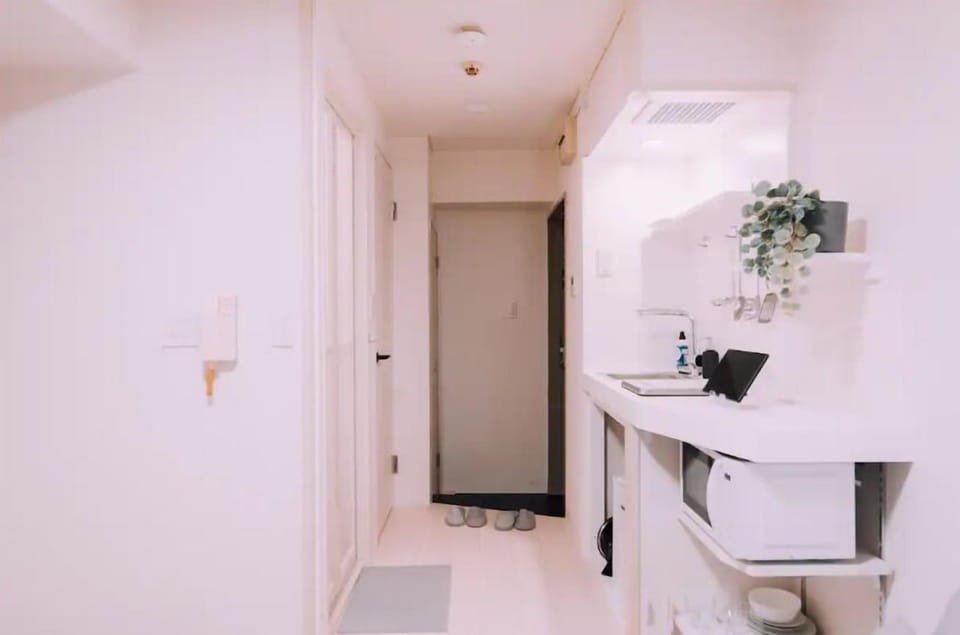 Apartment, 1 Bedroom, Non Smoking | 1 bedroom, desk, iron/ironing board