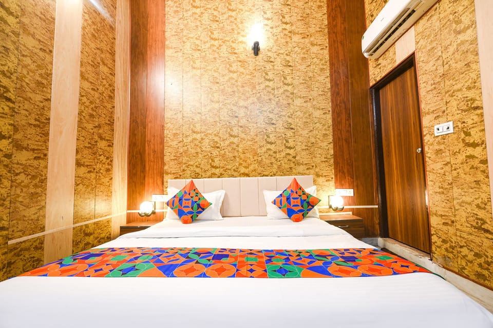 Premium Room | Egyptian cotton sheets, premium bedding, in-room safe, free WiFi