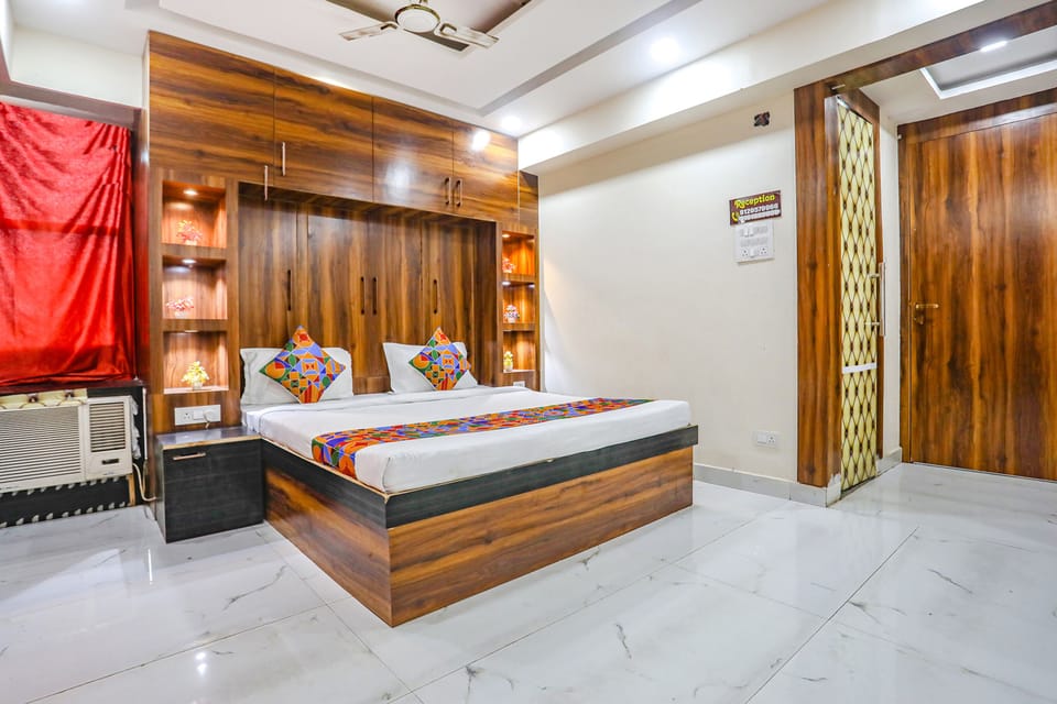 Premium Room | Egyptian cotton sheets, premium bedding, in-room safe, blackout drapes