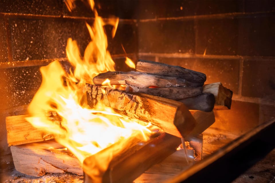 2 restaurants, breakfast, lunch, dinner served; Regional cuisine