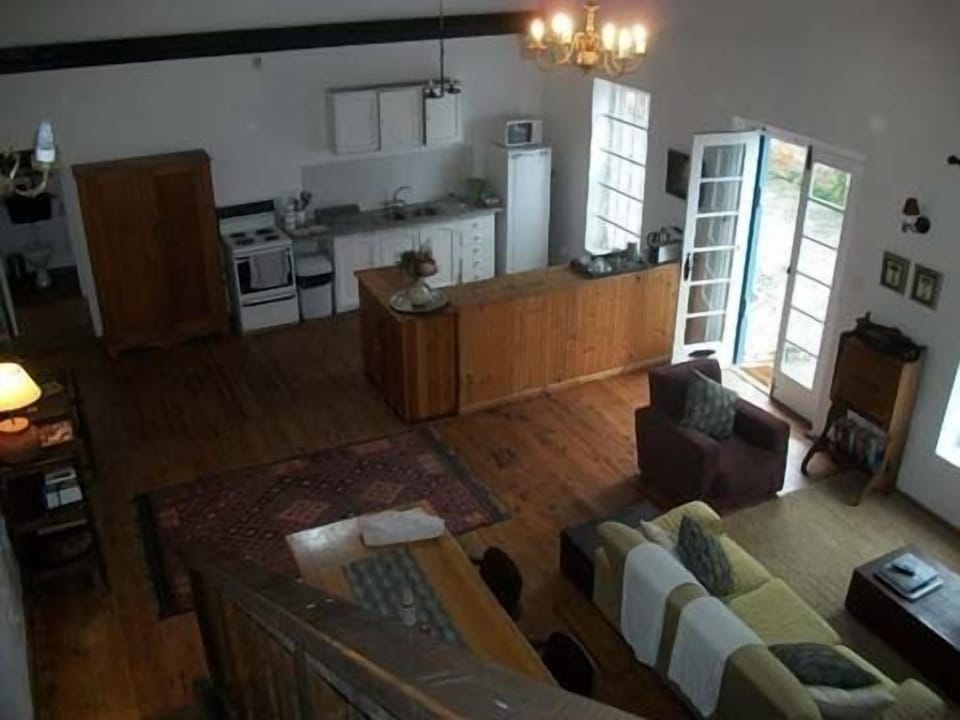 Plasma TV, fireplace