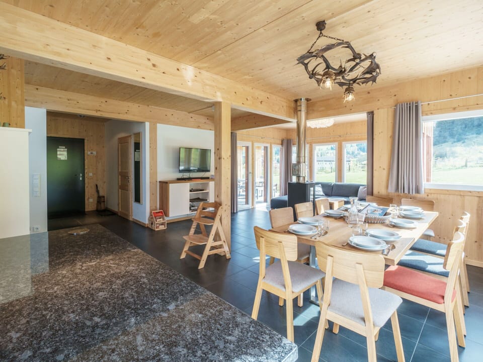 Chalet | Dining
