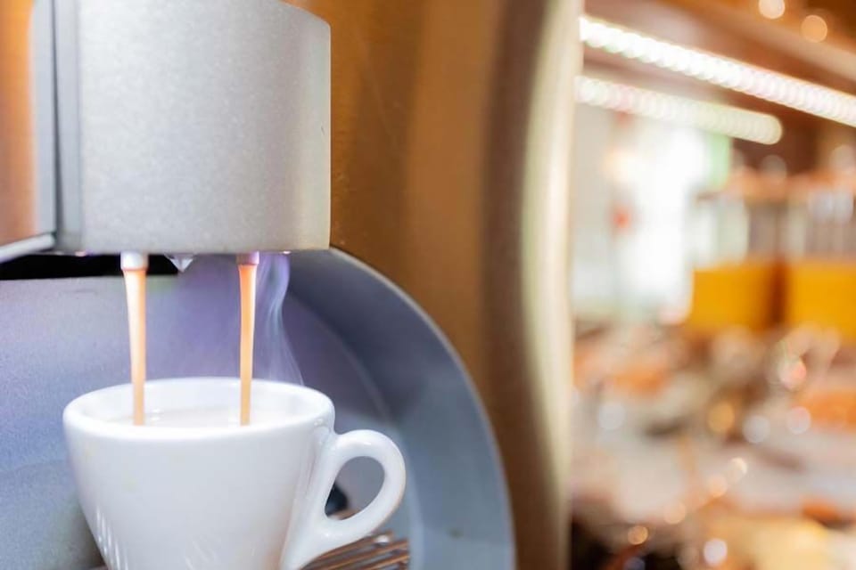 Daily buffet breakfast (EUR 19 per person)