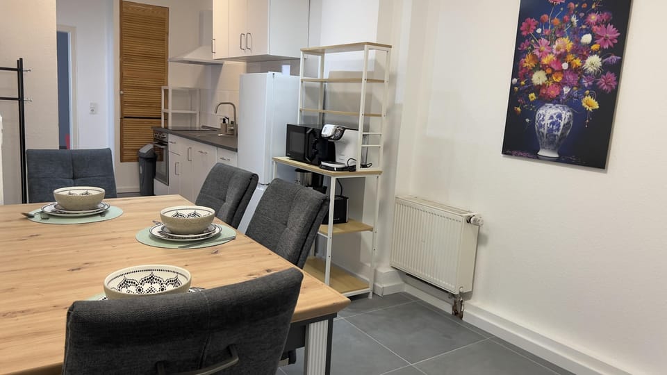 Apartment | Dining