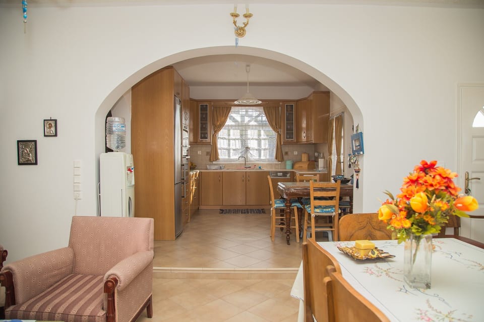Villa, Partial Sea View | 4 bedrooms, free WiFi
