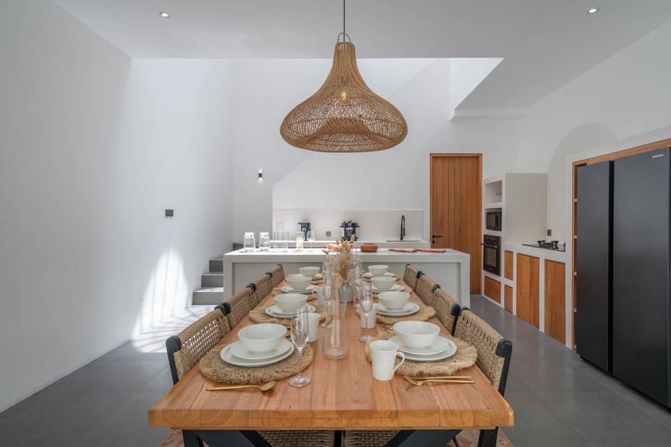 Luxury Villa, Pool View | Dining room