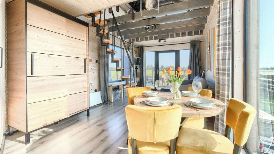 Domek (690) | In-room dining