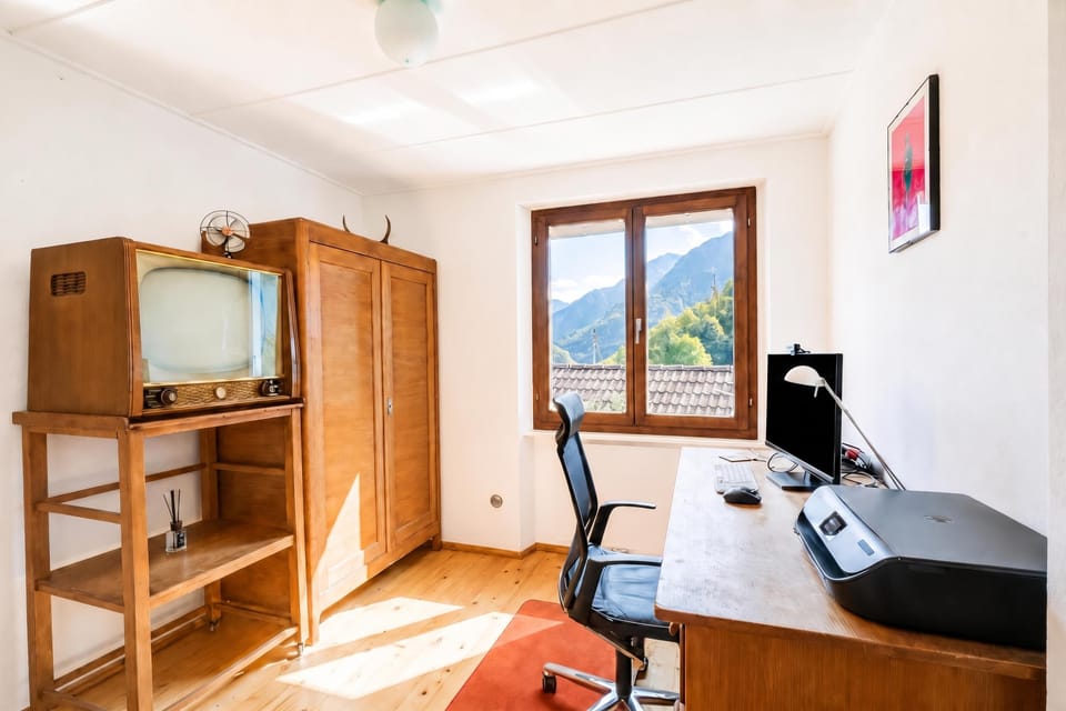 Family Chalet, 2 Bedrooms, 2 Bathrooms, Mountainside (La Canonica Centovalli with Balconies) | Interior