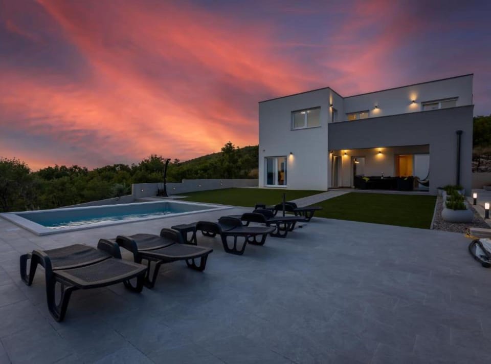 Villa (Four Bedroom Villa with Private Pool) | Exterior
