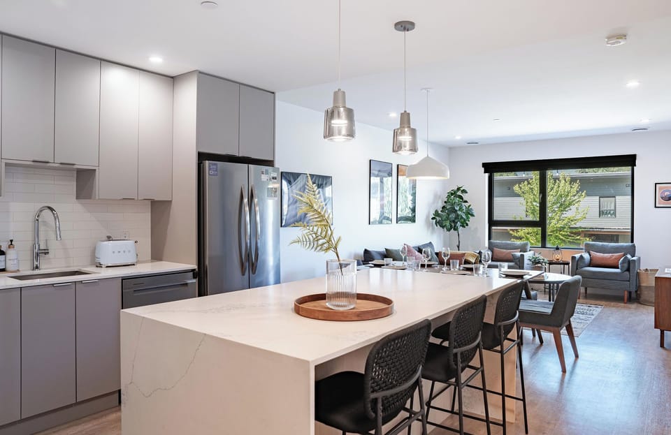 Condo | Private kitchen