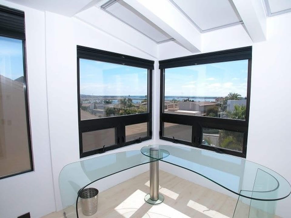House | 3 bedrooms, desk, high-speed internet