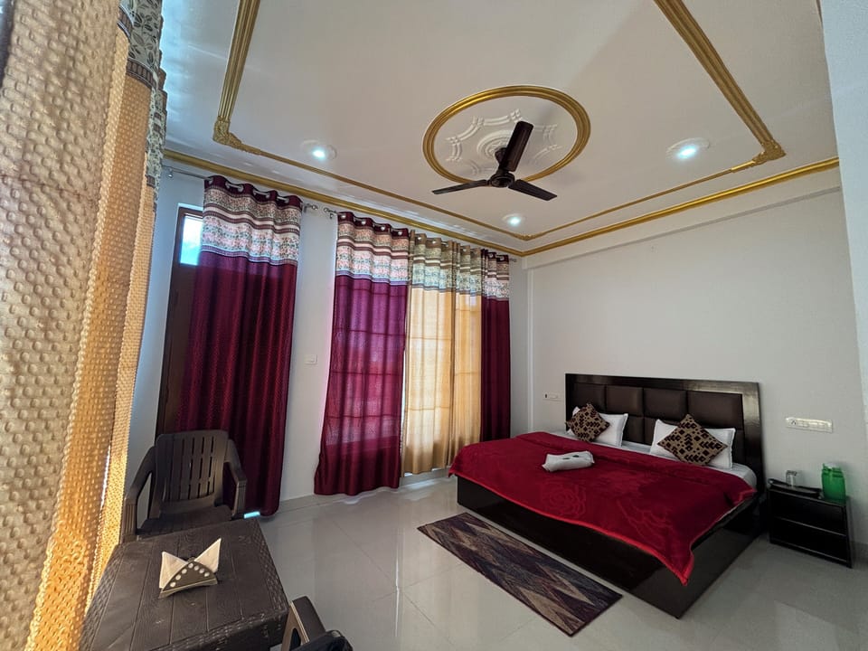 Standard Room | Bed sheets