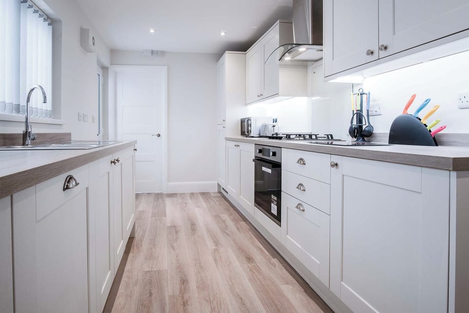 Standard House | Private kitchen | Fridge, microwave, oven, stovetop