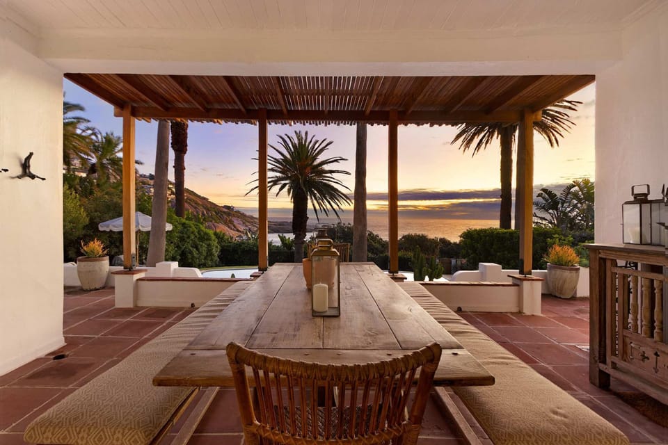 House | 5 bedrooms, desk, Internet