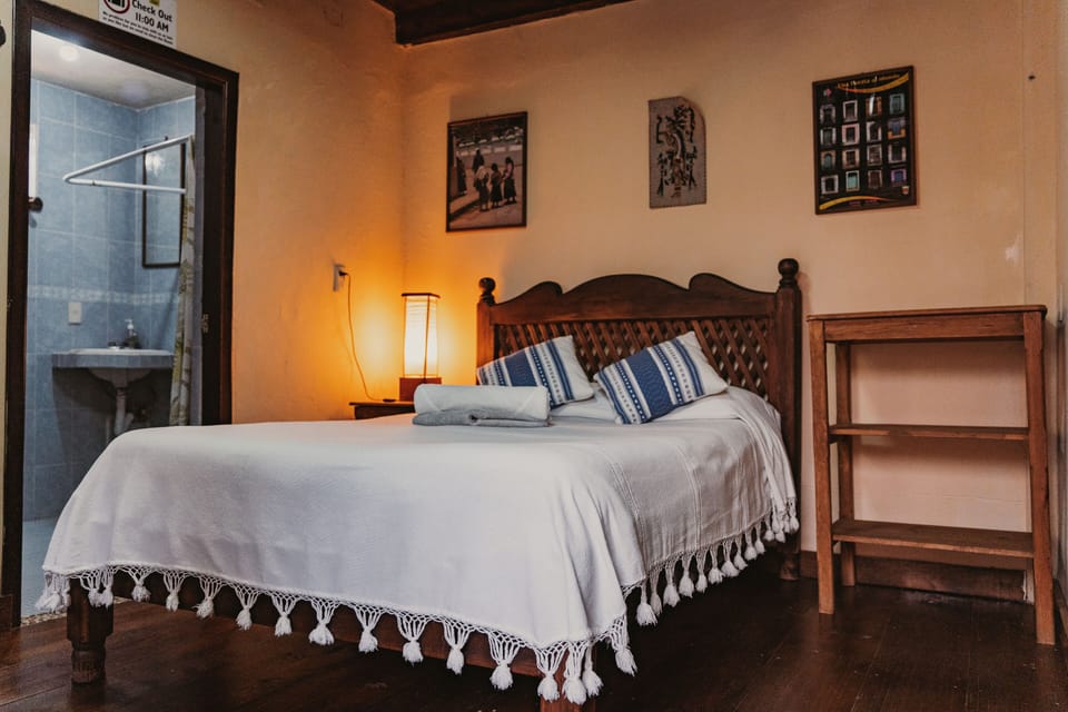 Basic Double Room | WiFi (free), bed sheets