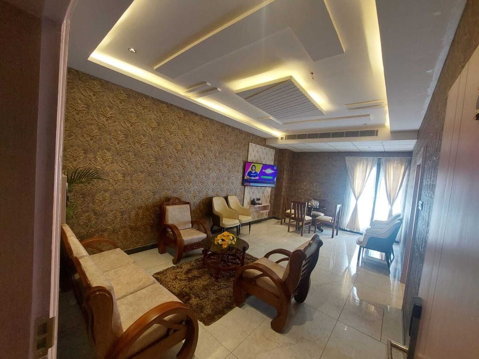 42-inch flat-screen TV with cable channels, DVD player