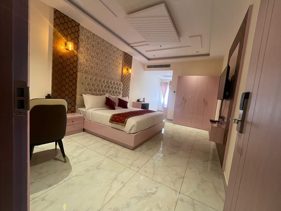 Egyptian cotton sheets, premium bedding, memory foam beds, free minibar