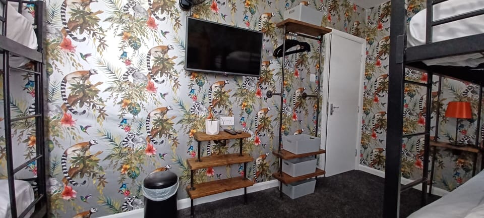 Superior Suite, Ensuite (Room 14) | WiFi (free)