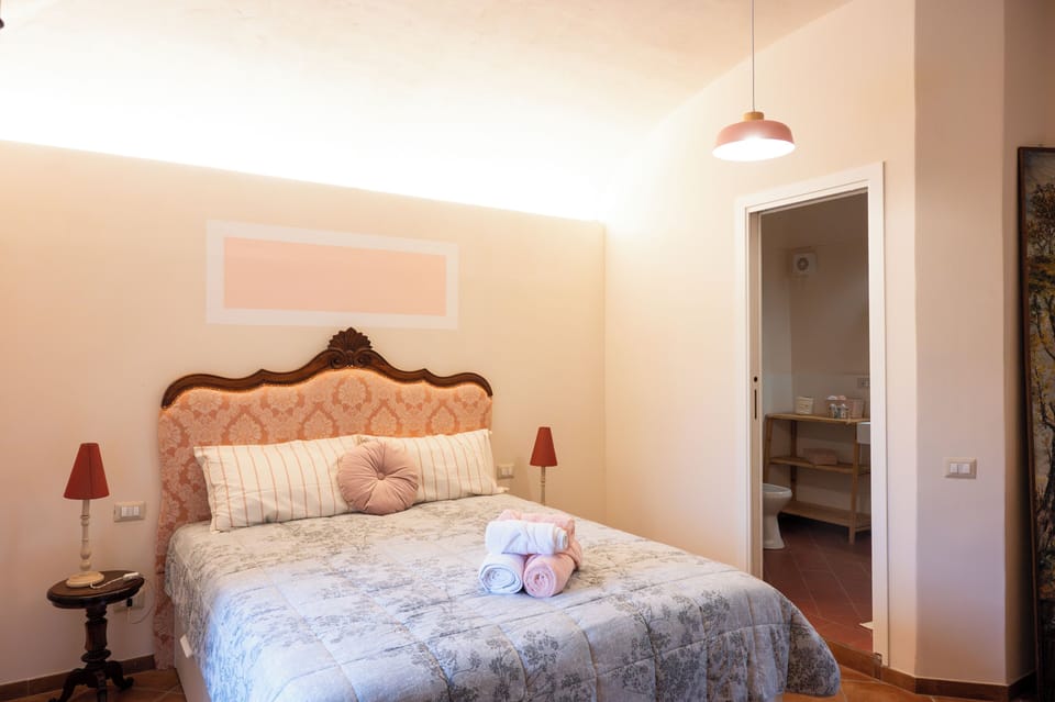 Comfort Double Room, Hill View | In-room safe, WiFi (free)