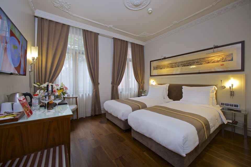 Standard Twin Room | Premium bedding, down comforters, minibar, in-room safe