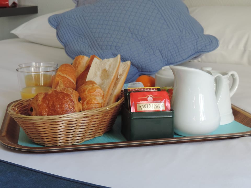 Daily buffet breakfast (EUR 13 per person)