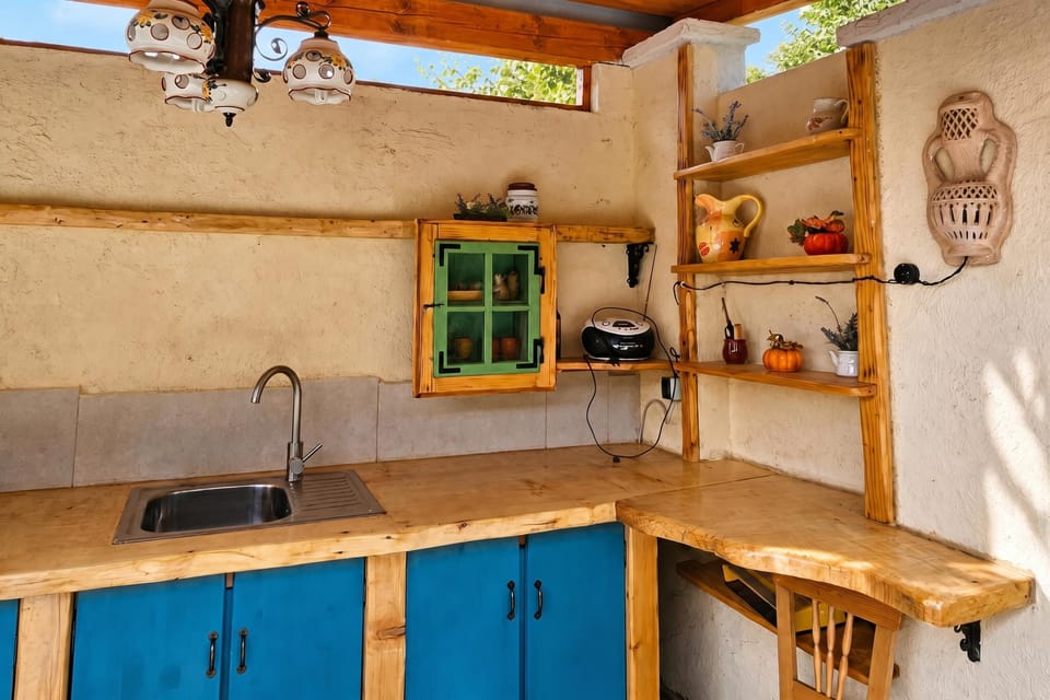 Family Apartment, 2 Bedrooms, 2 Bathrooms, Mountainside (Villa Salamander Suite - Garden & EV) | Private kitchen