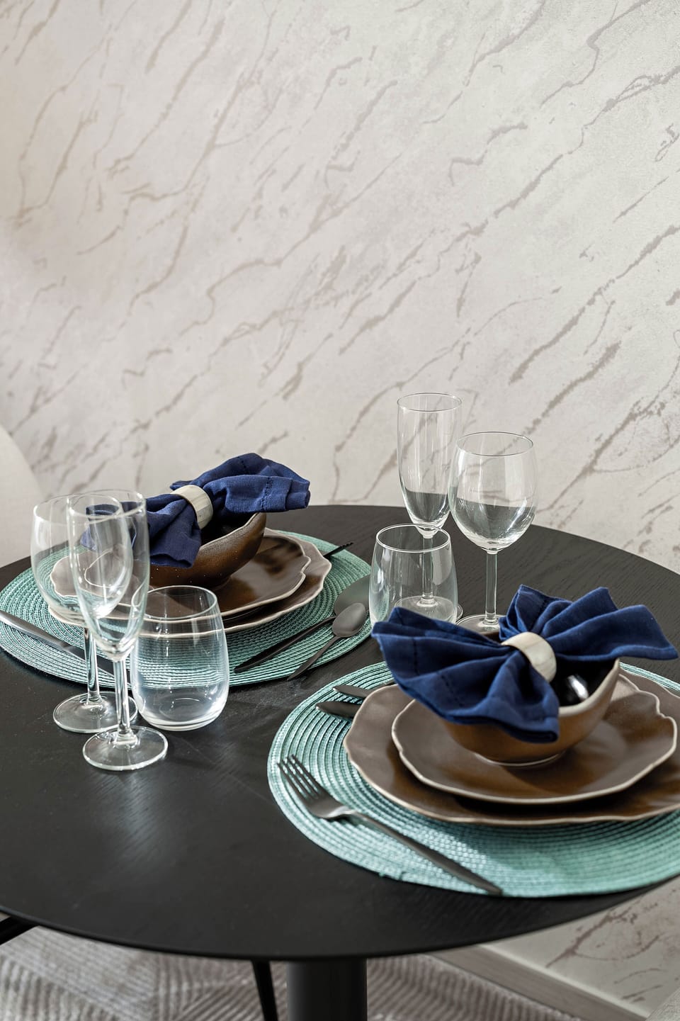 Deluxe Studio, Balcony | Dining room