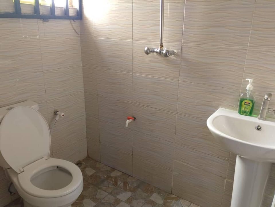 2 Bed - Sleeps 4 With Free Parking Apartment in Nigeria
