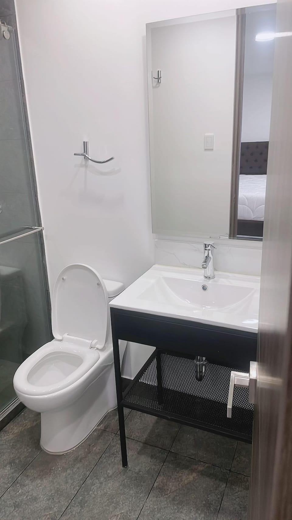 Towels, soap, shampoo, toilet paper