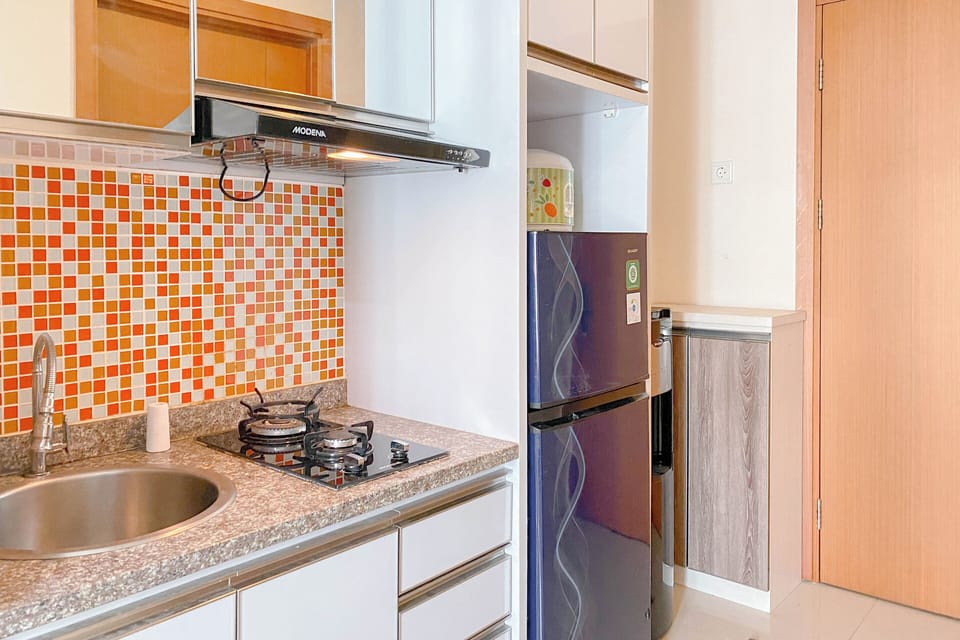 Deluxe Studio (queenbed) | Private kitchen