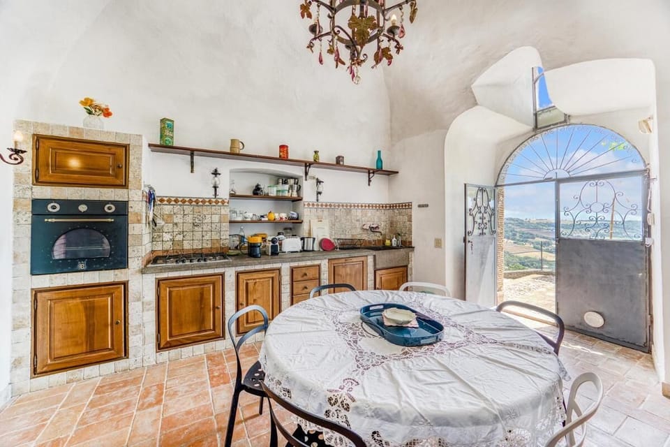 Villa, 4 Bedrooms, Private Pool | Private kitchen