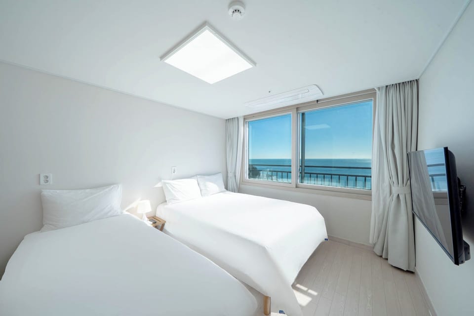 Family Suite, Ocean View | Free WiFi