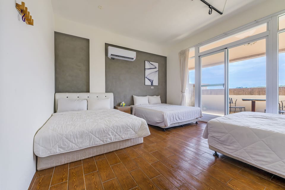 All rooms | Blackout drapes, free WiFi, bed sheets